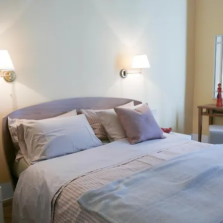 Dimora121 Apartman *
