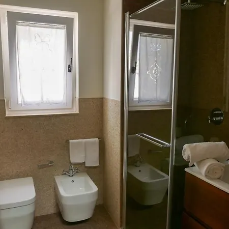 Dimora121 Apartman *